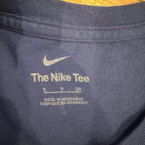 THE NIKE TEE WOMENS BLUE ATLANTA BRAVES T SHIRT SMALL - Picture 6 of 7